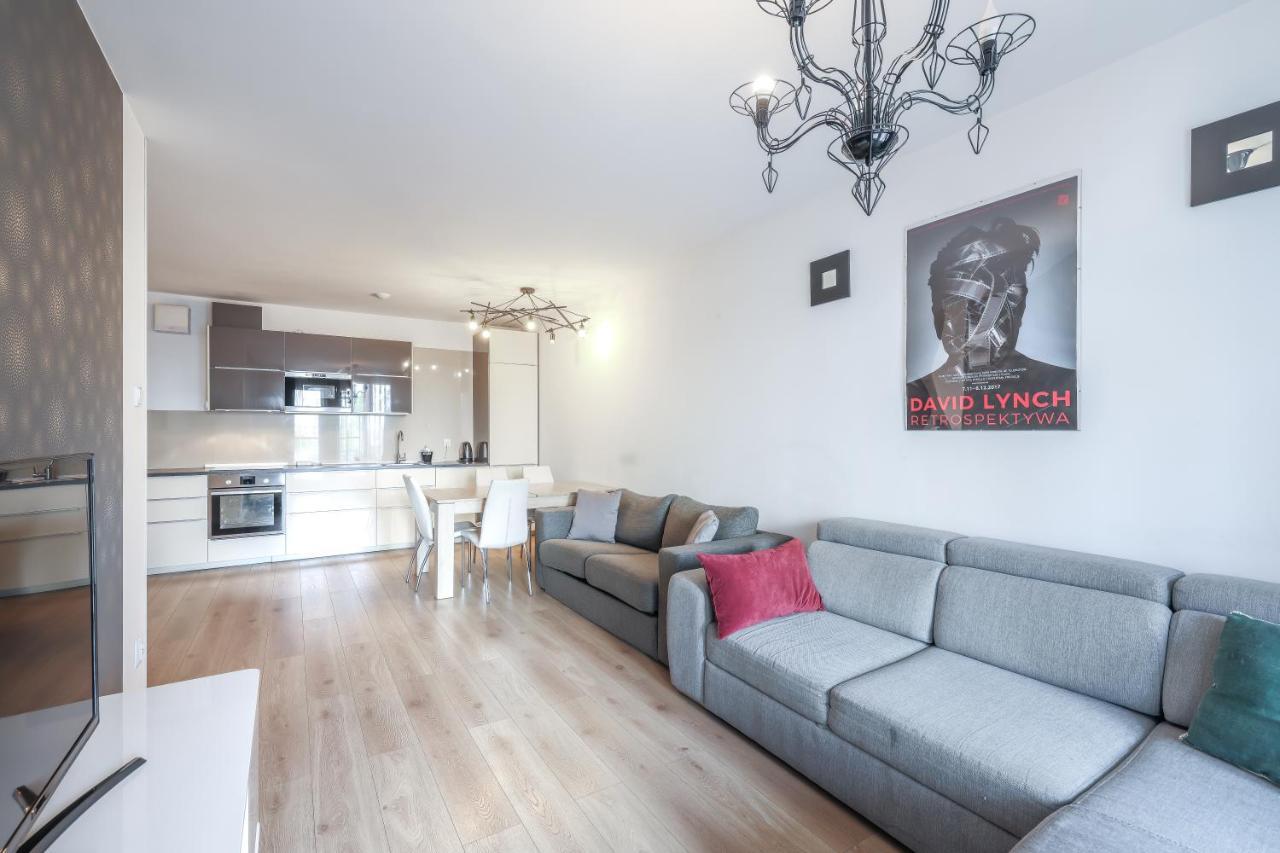 Apartmate Spacious Apartment With Balcony Oldtown For 6 People グダニスク エクステリア 写真