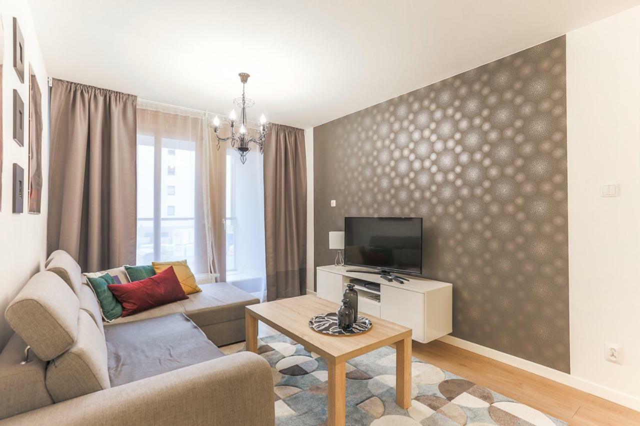 Apartmate Spacious Apartment With Balcony Oldtown For 6 People グダニスク エクステリア 写真