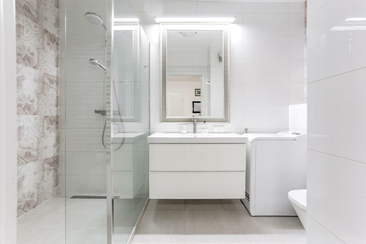 Apartmate Spacious Apartment With Balcony Oldtown For 6 People グダニスク エクステリア 写真
